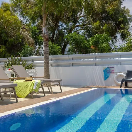 Flouressia Gardens Protaras