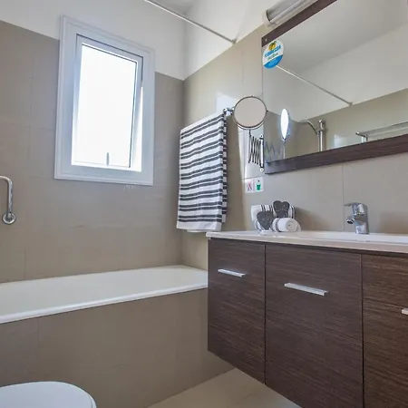 Flouressia Gardens 别墅