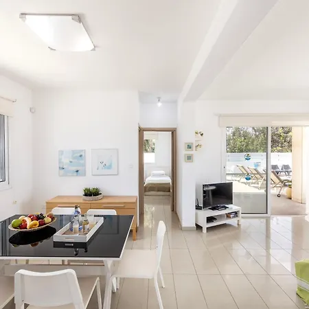 别墅 Flouressia Gardens 普罗塔拉斯