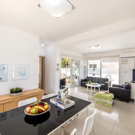 Flouressia Gardens 别墅