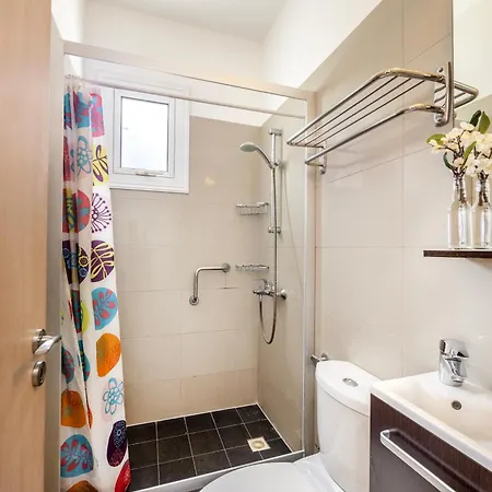 别墅 Flouressia Gardens