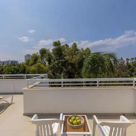 Flouressia Gardens 别墅 普罗塔拉斯