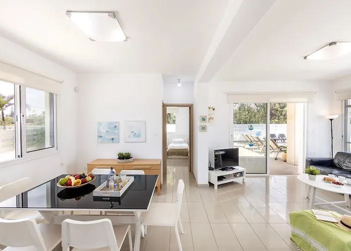 Villa Flouressia Gardens Protaras