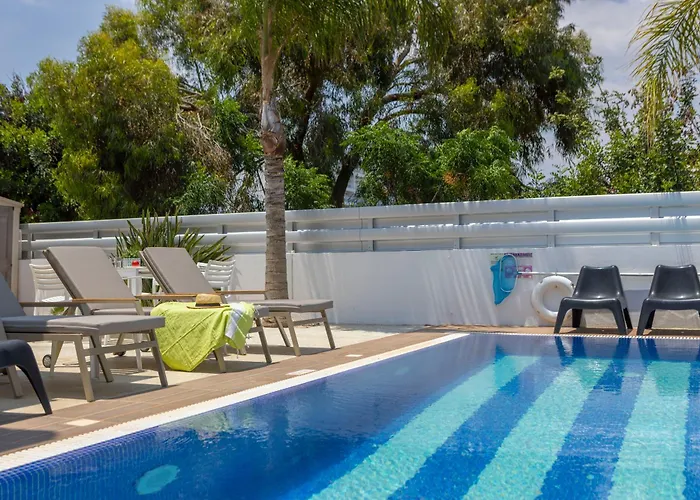 Flouressia Gardens Protaras